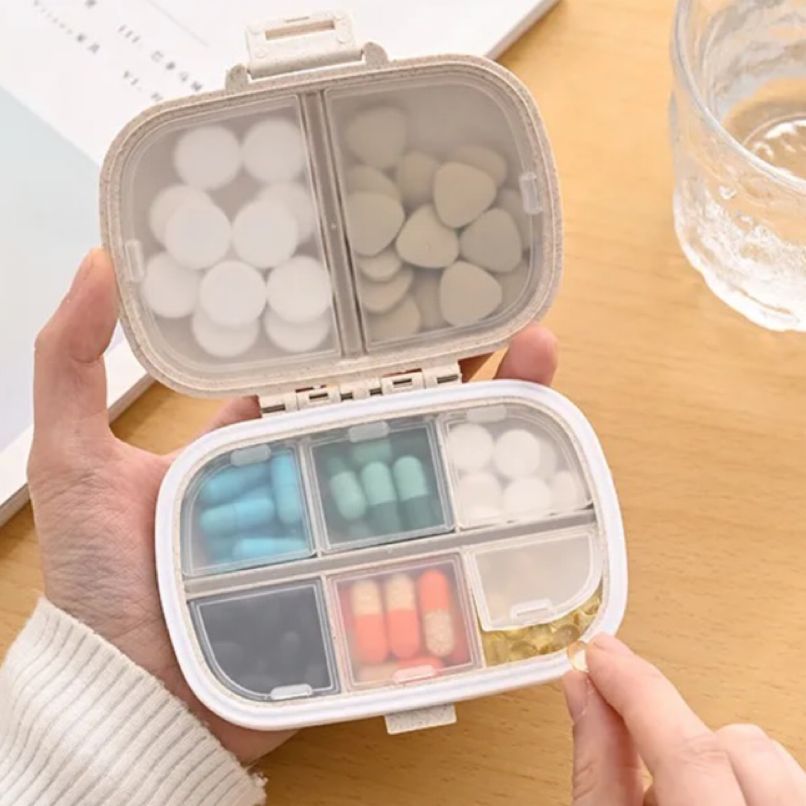 Portable 4" Travel Pill Storage Box w/ 8 Covered Inner Compartments
