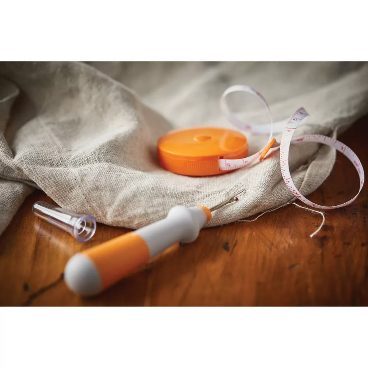 2pc Fiskars Seam Ripper & Tape Measure Set – 2 Sewing Essentials