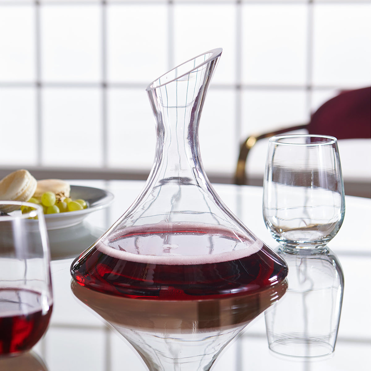40.6oz Modern Clear Glass Wine Aerating Easy Pour Decanter