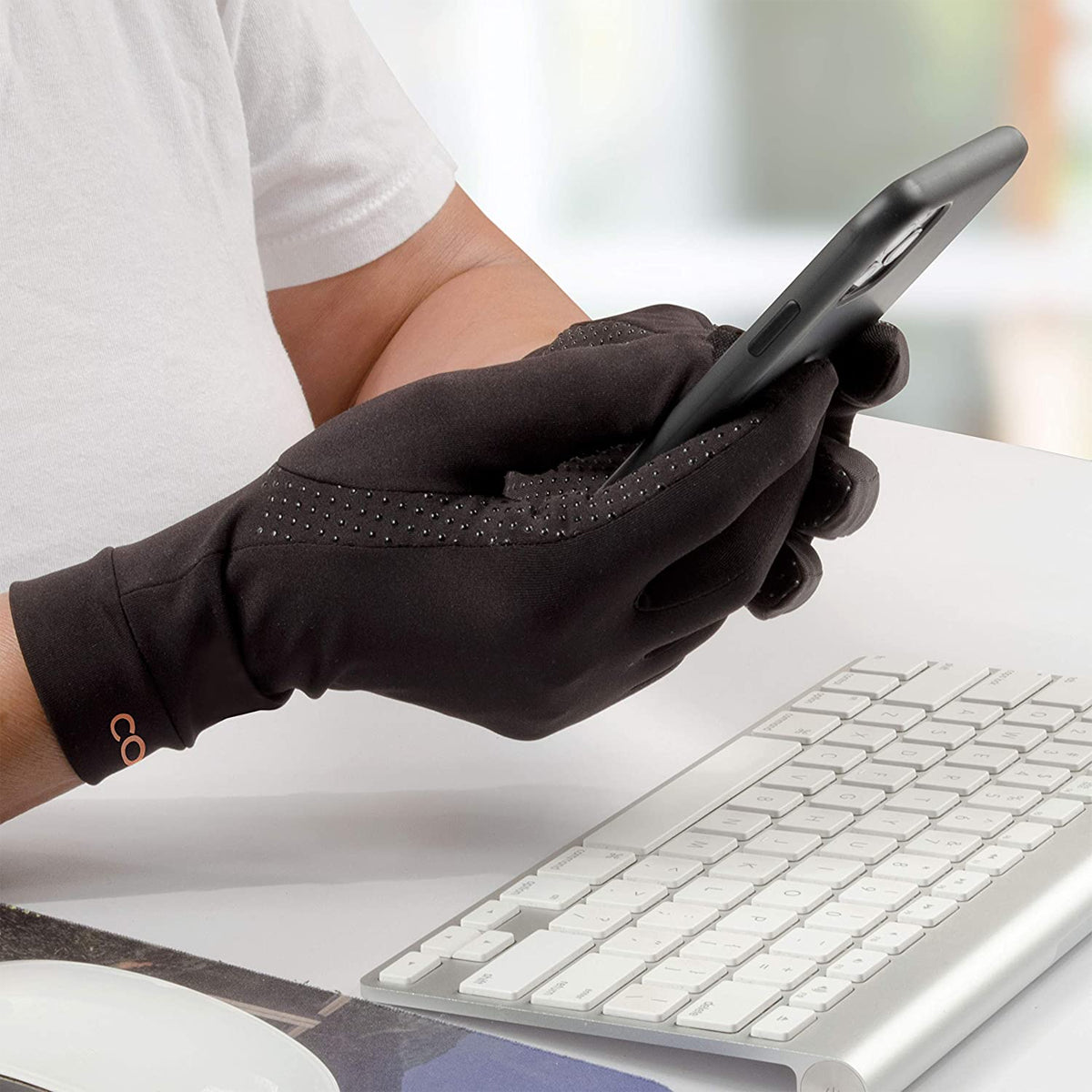 Copper+ Grip Gloves – Nonslip Textured, Touchscreen Compatible