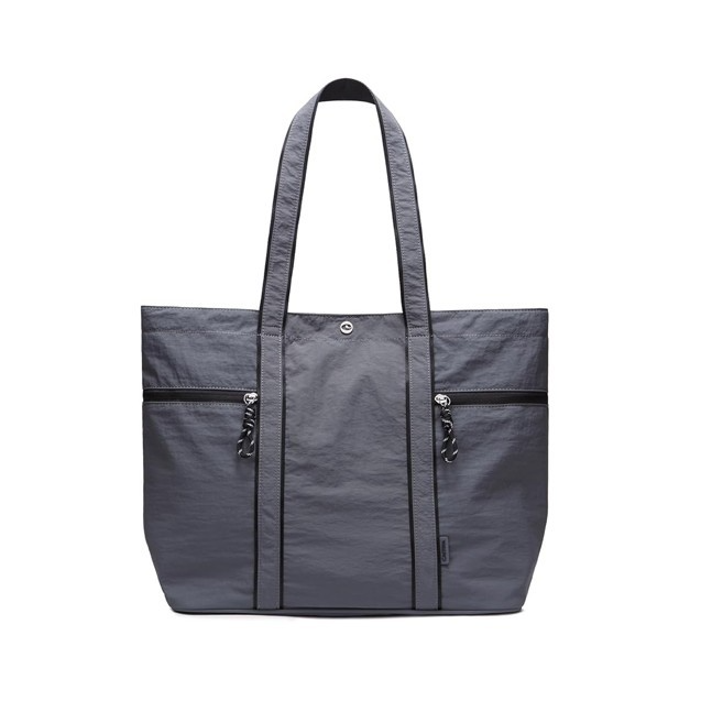 Spacious dark gray canvas tote bag with a zipper and two front pockets, featuring long handles for easy carrying. The bag showcases a simple yet sturdy design, ideal for everyday use.
