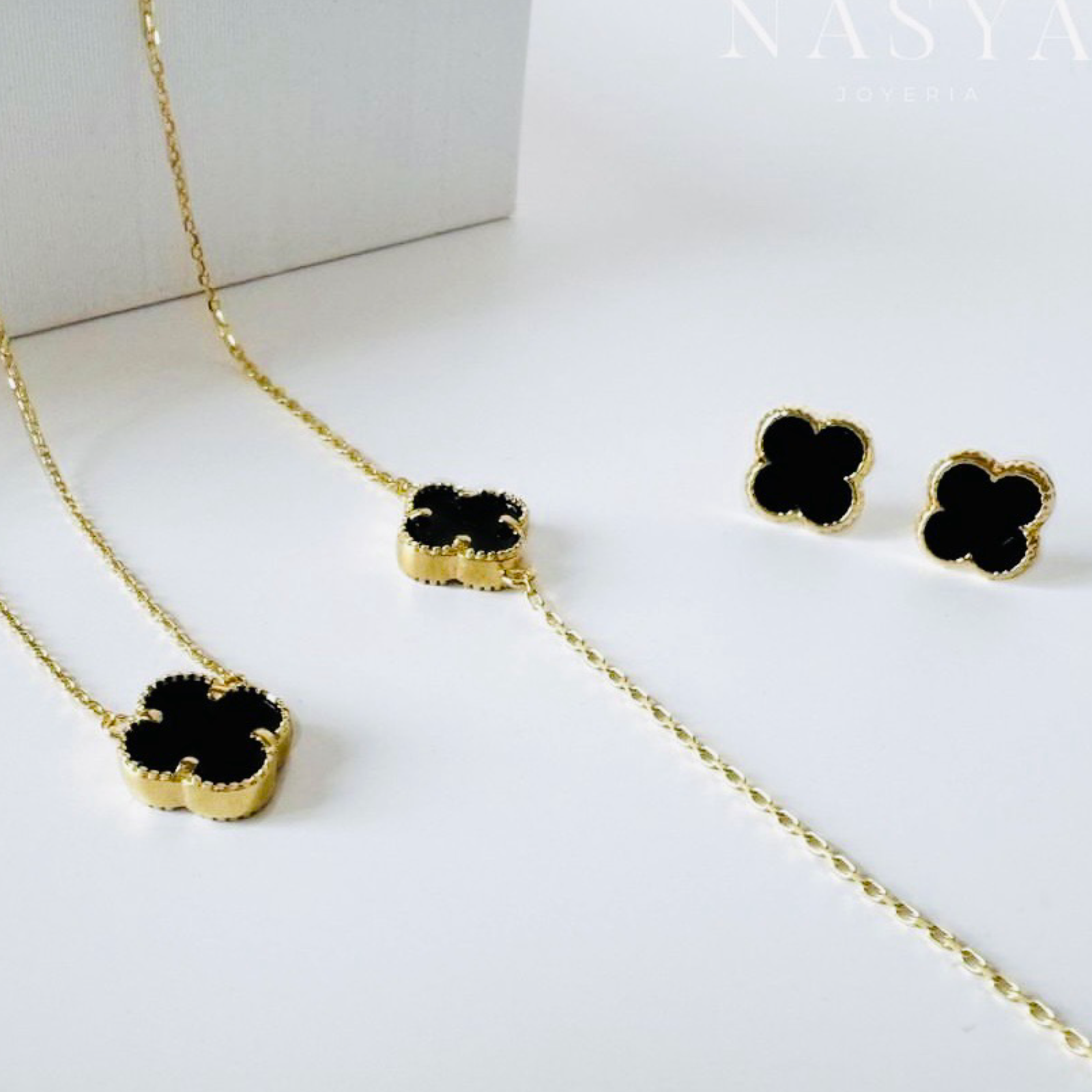 100% Fine 925 Sterling Silver Four Leaf Lucky Pendants Necklaces 100% Fine 925 Sterling Silver Four Leaf Lucky Pendants Necklaces